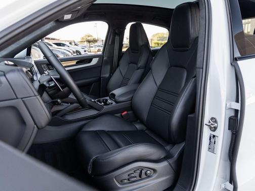 2026 Porsche Cayenne S