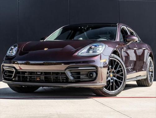 2023 Porsche Panamera 4 Platinum Edition