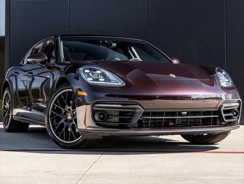 2023 Porsche Panamera 4 Platinum Edition