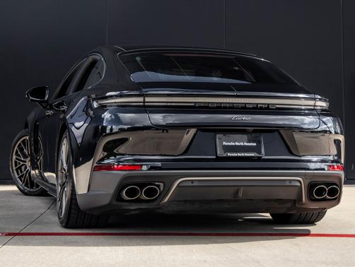 Jet Black Metallic 2026 Porsche Panamera Turbo
