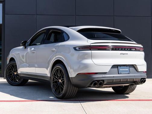 2026 Porsche Cayenne 