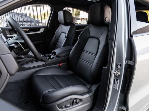 2026 Porsche Cayenne E-Hybrid