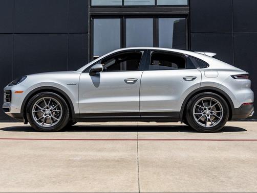 2024 Porsche Cayenne E-Hybrid