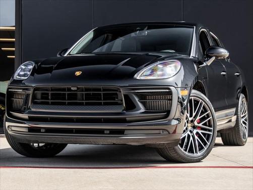 2022 Porsche Macan Base