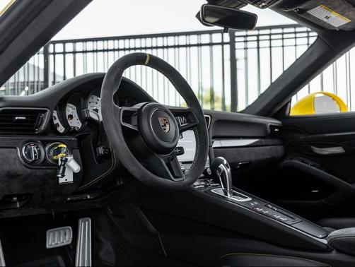 2019 Porsche 911 GT3 RS