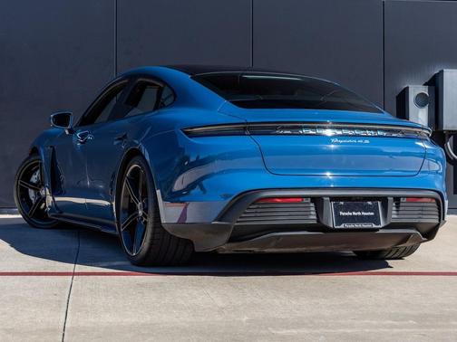 2024 Porsche Taycan 4S