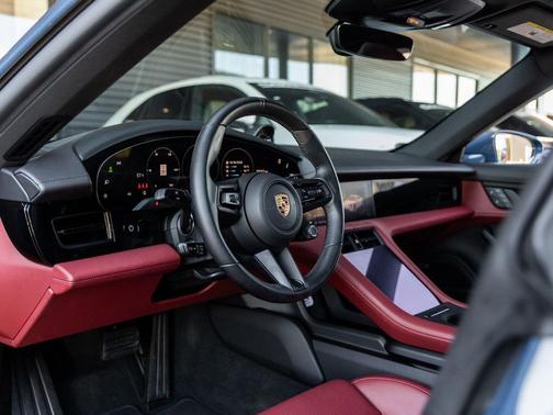 2024 Porsche Taycan 4S