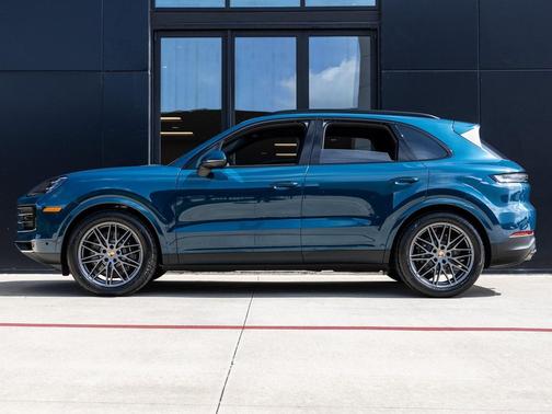 2025 Porsche Cayenne S