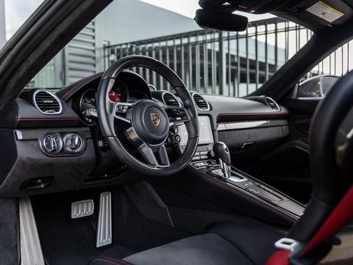 2023 Porsche 718 Cayman GTS 4.0