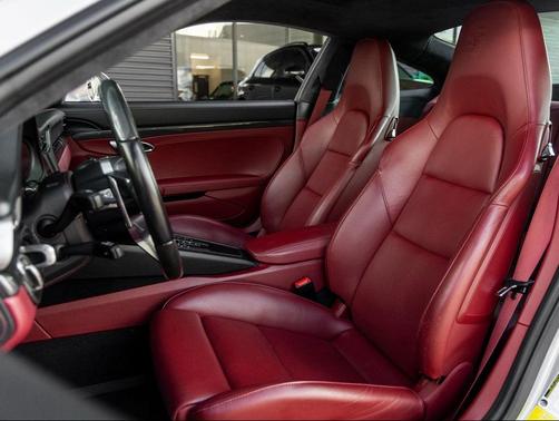 2019 Porsche 911 Turbo S