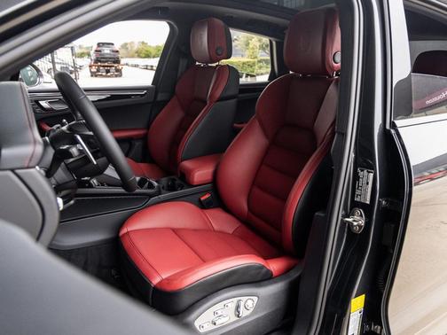 2026 Porsche Macan T