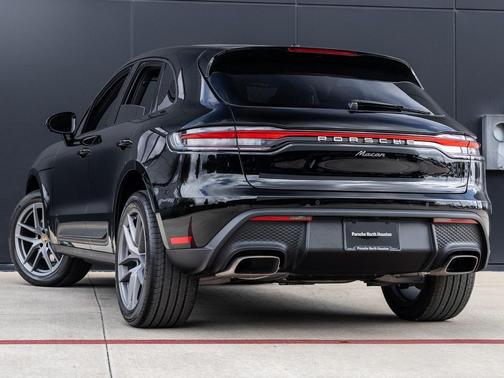 2026 Porsche Macan 