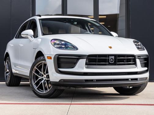 2025 Porsche Macan T