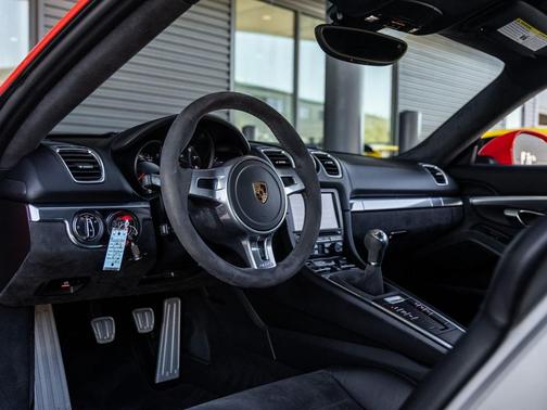 2016 Porsche Cayman GTS