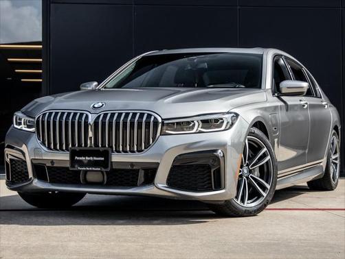 2022 BMW 745e xDrive