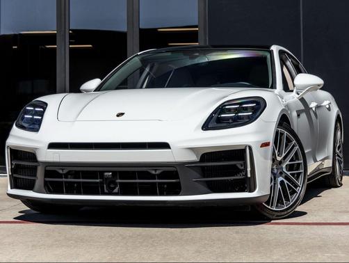 2025 Porsche Panamera 4