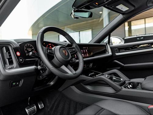 2026 Porsche Cayenne S