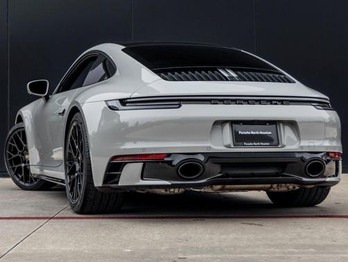2024 Porsche 911 Carrera