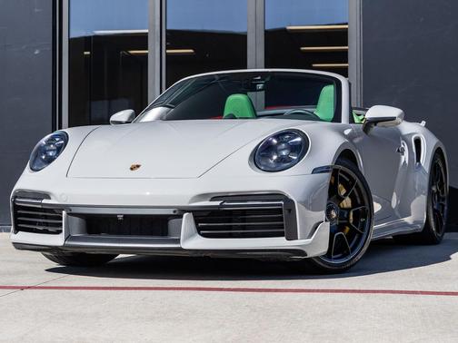 2022 Porsche 911 Turbo S