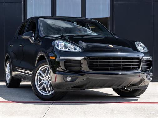 2016 Porsche Cayenne Base