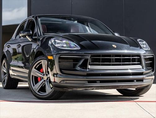2022 Porsche Macan Base