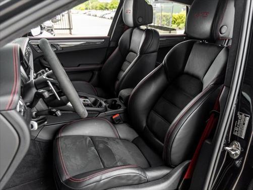 2024 Porsche Macan GTS