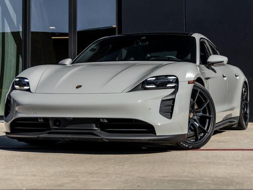 2022 Porsche Taycan GTS