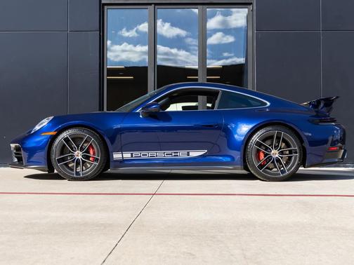 2026 Porsche 911 Carrera 4S