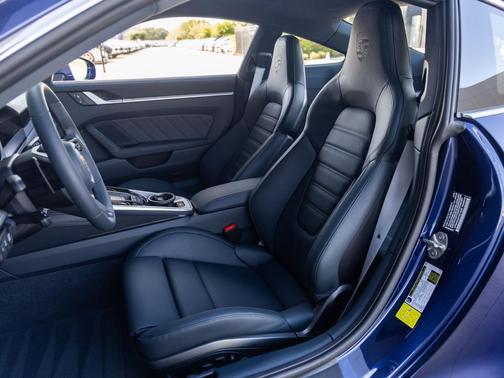 2026 Porsche 911 Carrera 4S