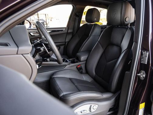 2023 Porsche Macan 
