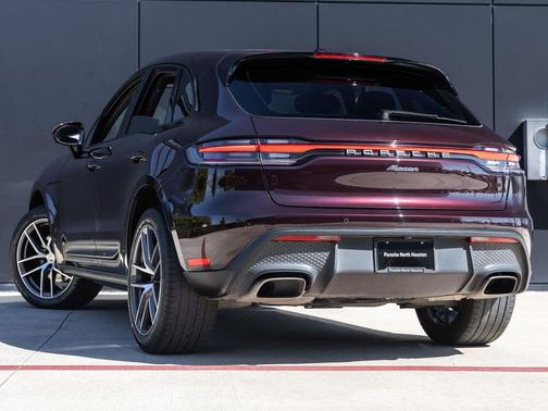 2023 Porsche Macan 