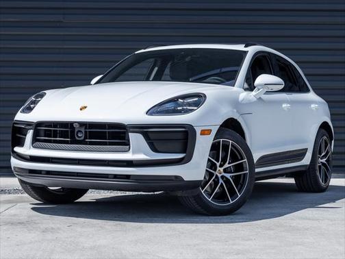 2025 Porsche Macan Base