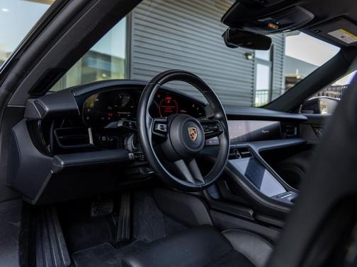 2024 Porsche Taycan 4