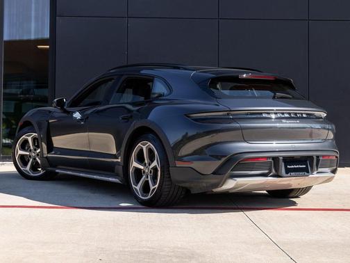 2024 Porsche Taycan 4