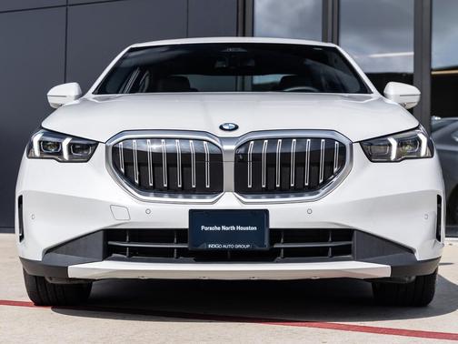 2024 BMW 530 xDrive
