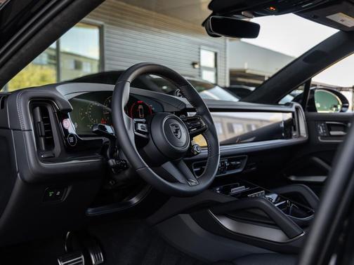 2026 Porsche Cayenne Cayenne Turbo E-Hybrid