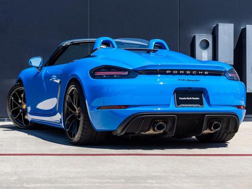 2022 Porsche 718 Spyder 