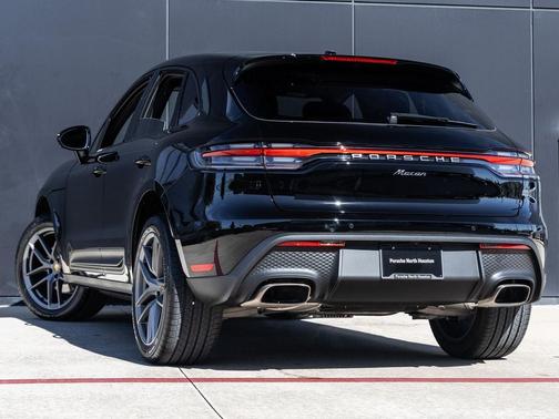 2026 Porsche Macan 