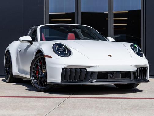 2026 Porsche 911 Targa 4 GTS