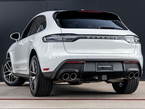 2025 Porsche Macan T