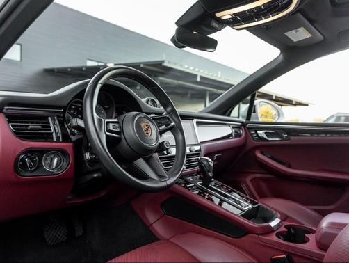 2023 Porsche Macan S