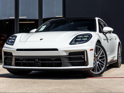 2025 Porsche Panamera 