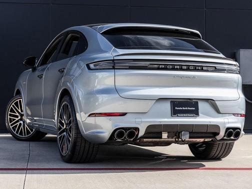 2025 Porsche Cayenne S
