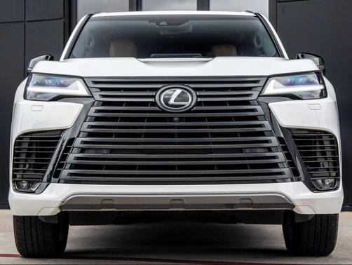2023 Lexus LX 600 Luxury