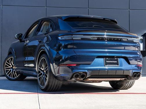 2026 Porsche Cayenne GTS