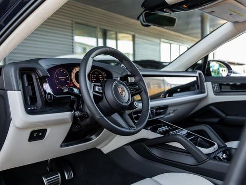 2026 Porsche Cayenne GTS