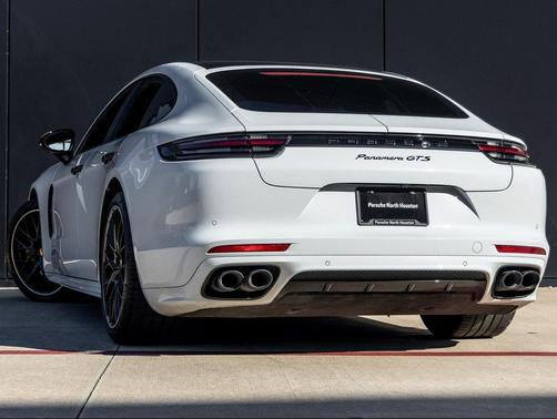 2020 Porsche Panamera GTS