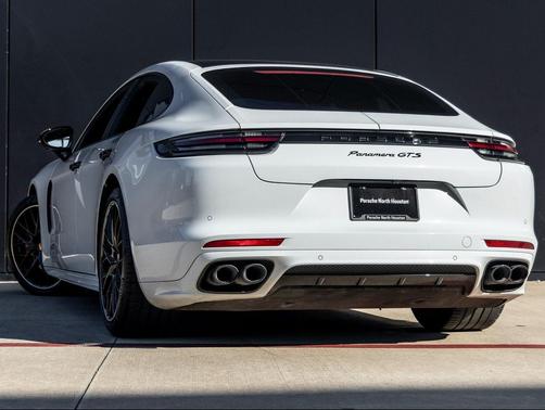 2020 Porsche Panamera GTS