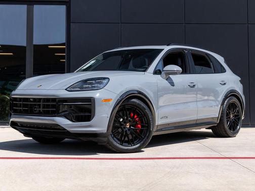 2026 Porsche Cayenne GTS