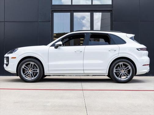 2025 Porsche Cayenne